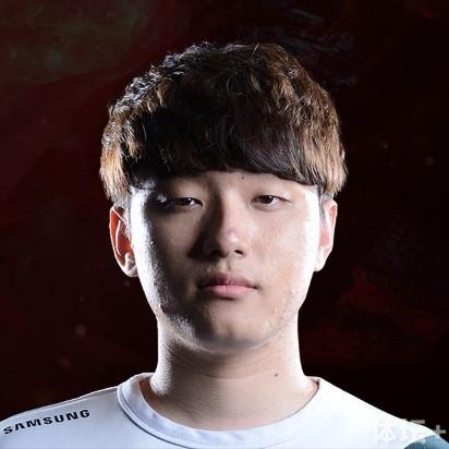 开云体育官网-KT血洗V5，CoreJJ打出惊人五杀鏖战多局入围赛，锁定晋级资格